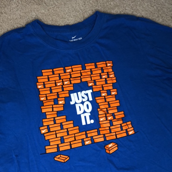 2 Kids Nike Tees - Picture 6 of 8